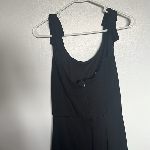 Sz XS Venus black dress with grommets - Picture 5 of 8